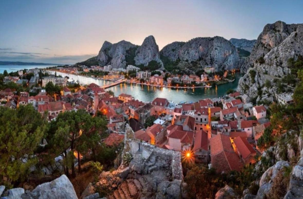 Apartment Ines Omiš Exterior foto